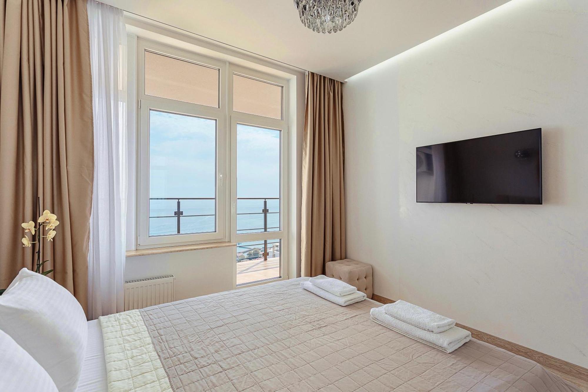Direct Sea View Lägenhet Odessa Exteriör bild