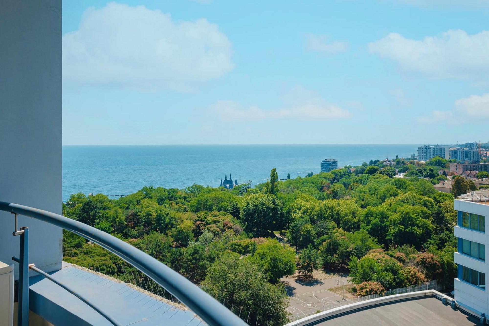 Direct Sea View Lägenhet Odessa Exteriör bild